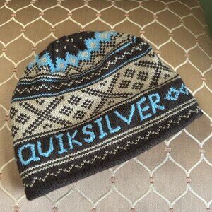 Bundle of 3 Knit Beanies – Guess, Quiksilver & Vineyard Vines | Great Condition